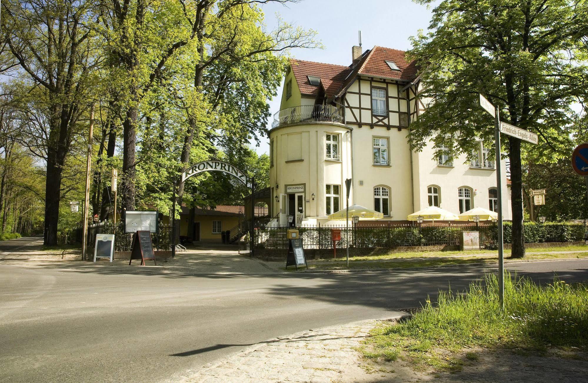Hotel Kronprinz Фалькензе Экстерьер фото