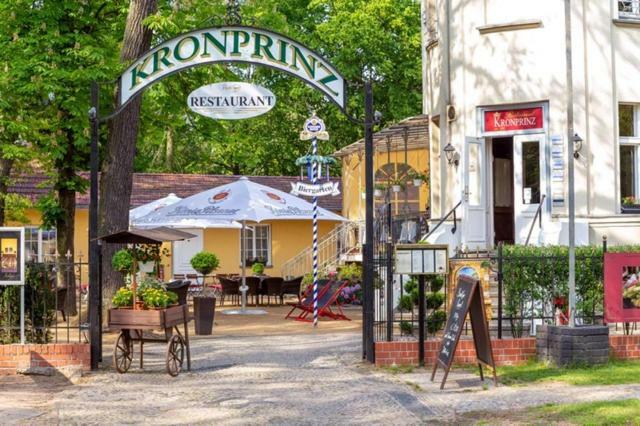 Hotel Kronprinz Фалькензе Экстерьер фото